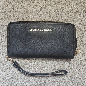 Black Michael kors wallet wristlet